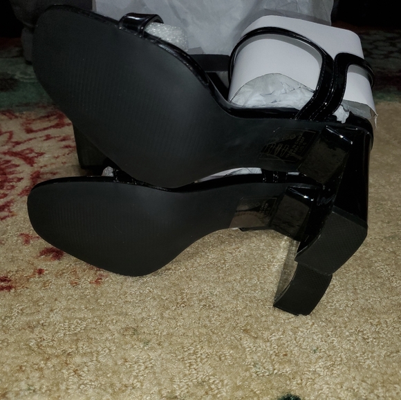 Womens Heels - Picture 7 of 7